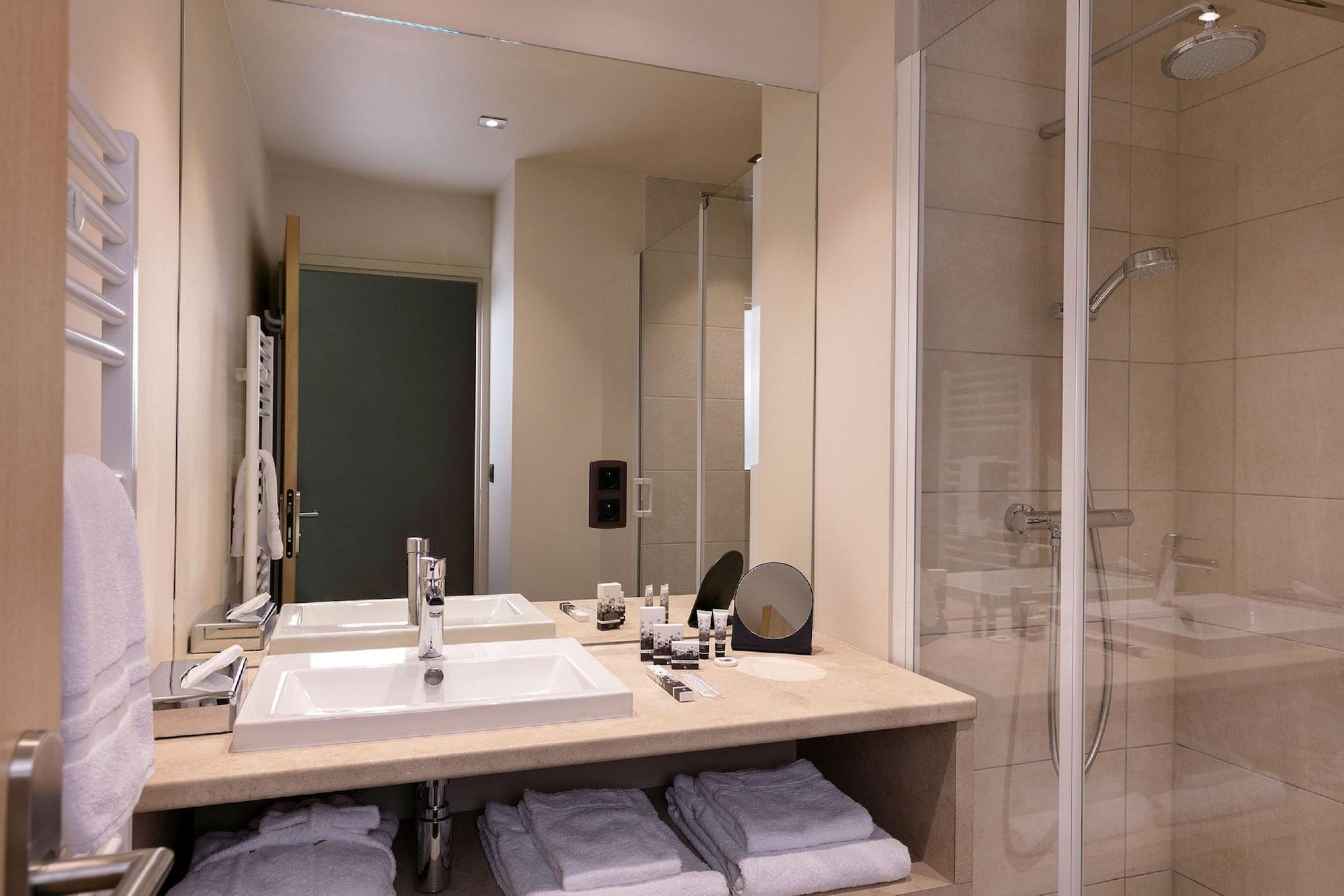 Best Western Plus Hotel Escapade Senlis Senlis  Εξωτερικό φωτογραφία